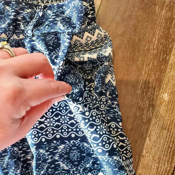 Deal Jeans Blue & White Women's Size Large Graphic Boho Pants - Picture 10 of 12